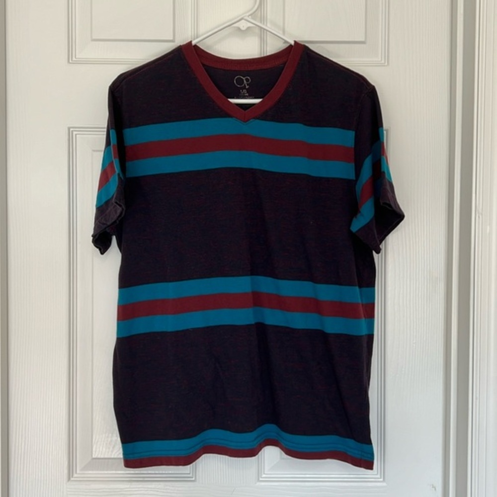 Op men’s red&blue striped v-neck tee shirt